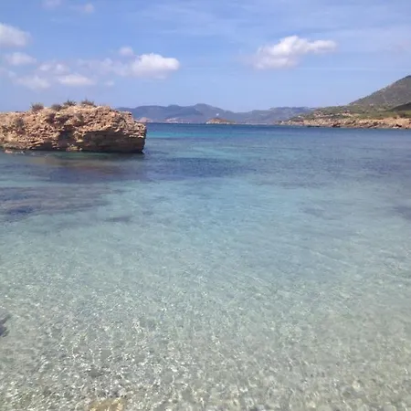 Κατάλυμα σε φάρμα Is Arenas Biancas